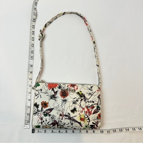🌼2 for $30🌼 Kenneth Cole Reaction Pretty Floral Baguette Handbag - Picture 8 of 9